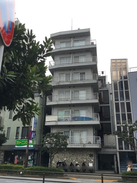 サカエ余丁町マンション